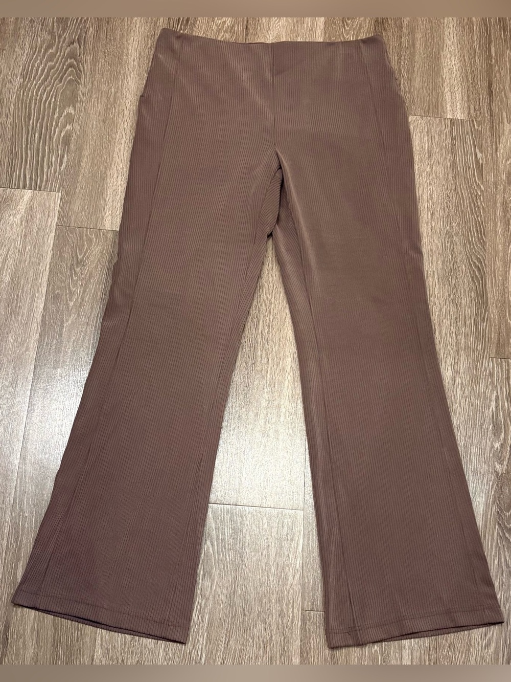 Lululemon Women’s Brown Brushed Softstreme Ribbed Zip-Flared Pants Size 14